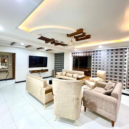 Penthouse 3Bedrooms - Luxury Apartment Hotel Исламабад Экстерьер фото
